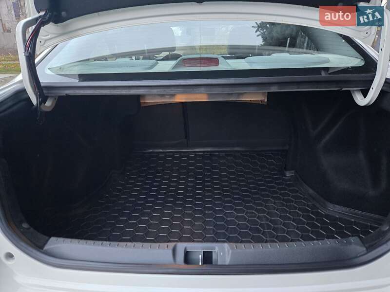 Седан Great Wall Voleex C30 2012 в Дніпрі