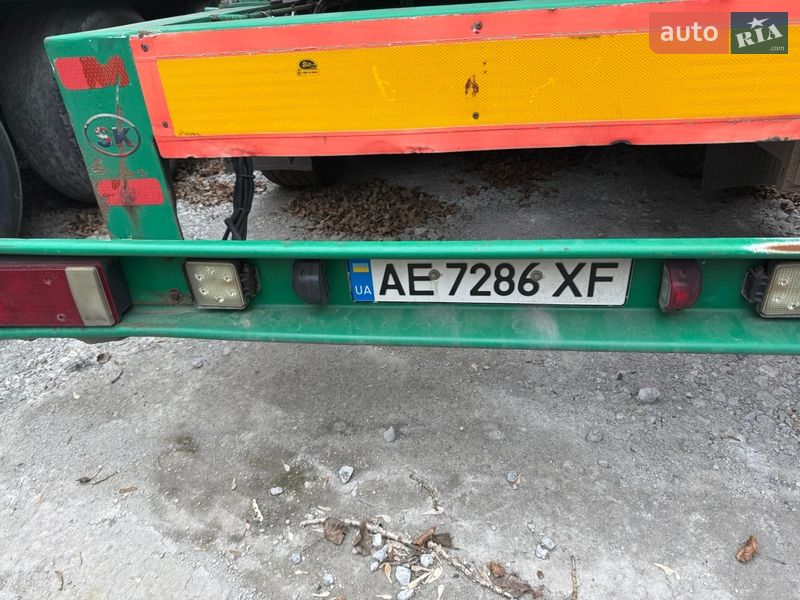 Цистерна Guhur SEM 1985 в Дніпрі