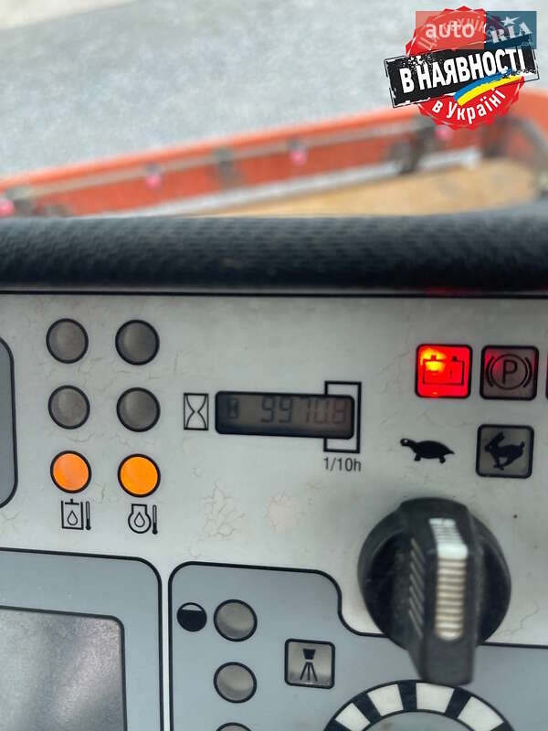 Дорожній каток Hamm DV 90VO 2006 в Києві