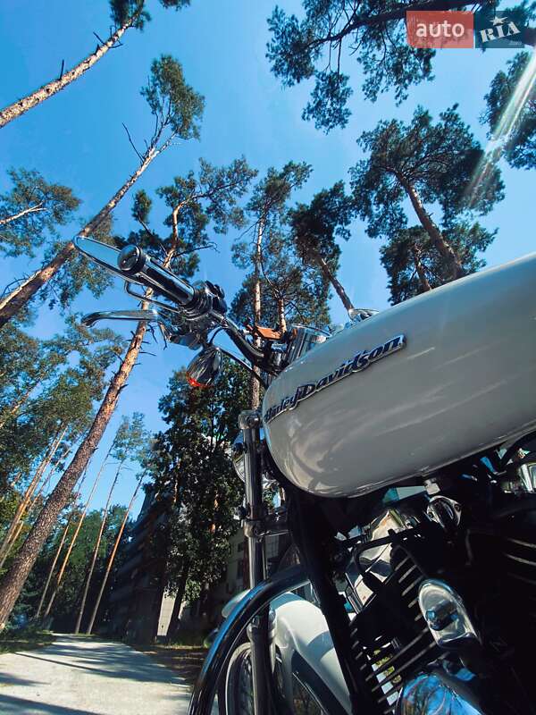 Мотоцикл Кастом Harley-Davidson 1200C Sportster Custom 2005 в Катюжанці