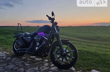 Мотоцикл Классік Harley-Davidson 883 Iron 2019 в Вінниці