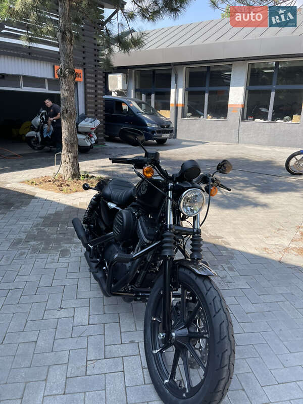 Боббер Harley-Davidson 883 Iron 2020 в Чернівцях