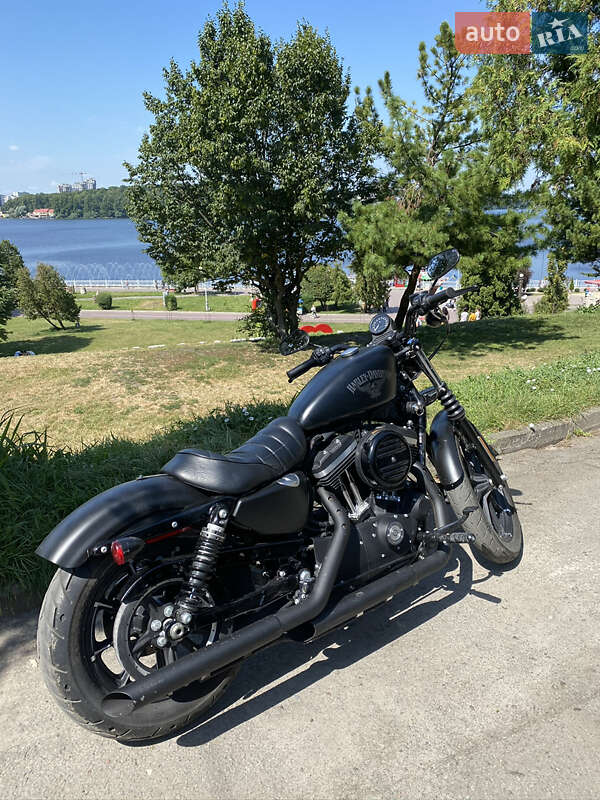 Harley-Davidson 883 Iron 2016