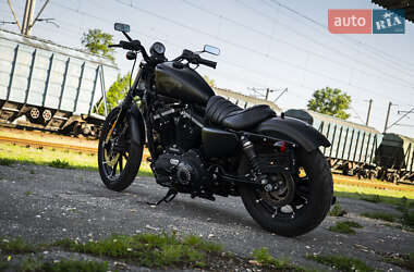 Мотоцикл Круизер Harley-Davidson 883 Iron 2017 в 