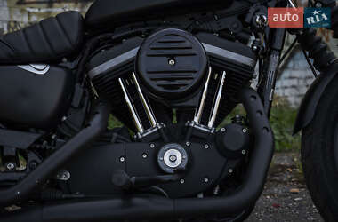 Мотоцикл Круизер Harley-Davidson 883 Iron 2017 в 