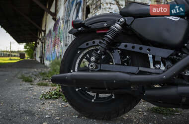 Мотоцикл Круизер Harley-Davidson 883 Iron 2017 в 