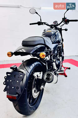 Мотоцикл Чоппер Harley-Davidson 883 Iron 2024 в 