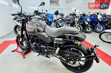 Мотоцикл Чоппер Harley-Davidson 883 Iron 2024 в 