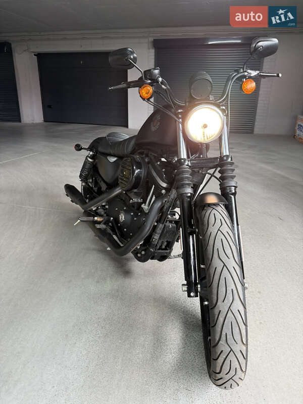 Боббер Harley-Davidson 883 Iron 2022 в Ровно