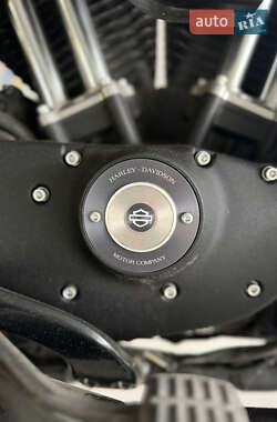 Боббер Harley-Davidson 883 Iron 2022 в 