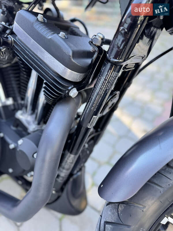 Боббер Harley-Davidson 883 Iron 2017 в Луцьку