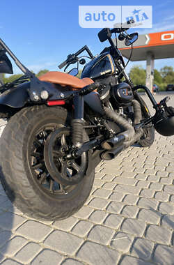Мотоцикл Кастом Harley-Davidson 883 Sportster Custom 2014 в Івано-Франківську