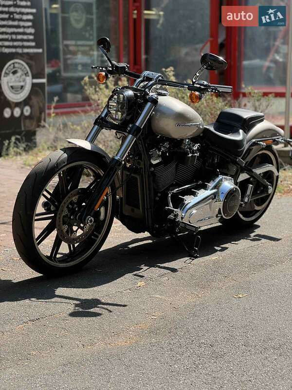Мотоцикл Чоппер Harley-Davidson Breakout 2018 в Киеве