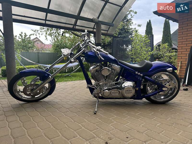 Harley-Davidson Custom 2004