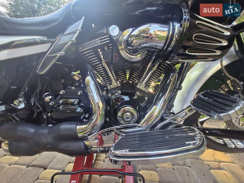 Мотоцикл Круизер Harley-Davidson CVO Road Glide 2012 в Киеве фото 14 Мотоцикл Круизер Harley-Davidson CVO Road Glide 2012 в Киеве