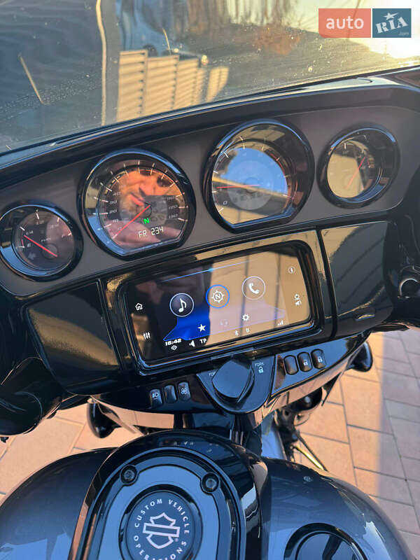 Мотоцикл Чоппер Harley-Davidson CVO Road Glide 2020 в Одессе