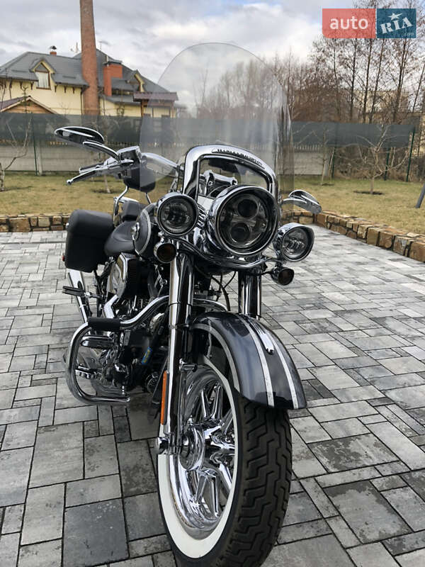Мотоцикл Круизер Harley-Davidson CVO Softail 2014 в Львове