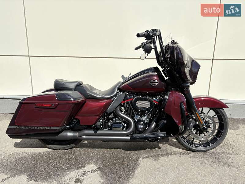 Мотоцикл Туризм Harley-Davidson CVO Street Glide 2019 в 