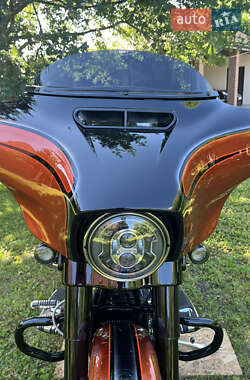 Мотоцикл Туризм Harley-Davidson CVO Street Glide 2022 в 