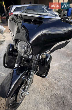 Мотоцикл Чоппер Harley-Davidson CVO Street Glide 2016 в 
