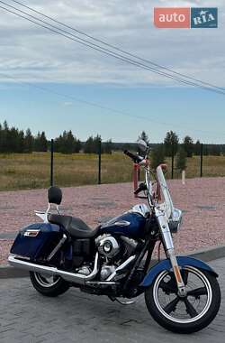 Мотоцикл Круізер Harley-Davidson Dyna Switchback 2015 в 