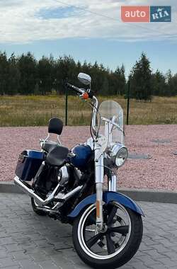 Мотоцикл Круізер Harley-Davidson Dyna Switchback 2015 в 