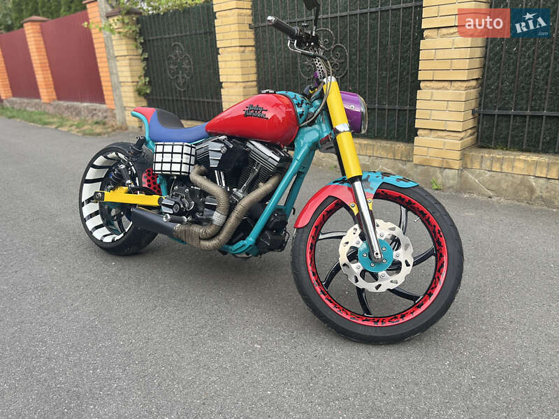Мотоцикл Чоппер Harley-Davidson Dyna 2015 в Киеве