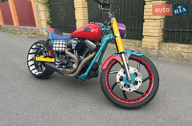 Мотоцикл Чоппер Harley-Davidson Dyna 2015 в 