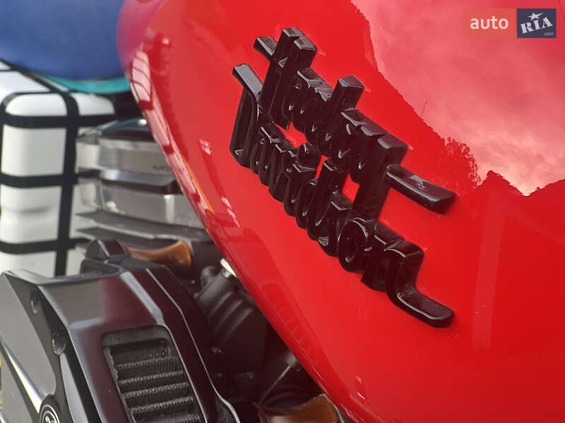 Мотоцикл Чоппер Harley-Davidson Dyna 2015 в Киеве