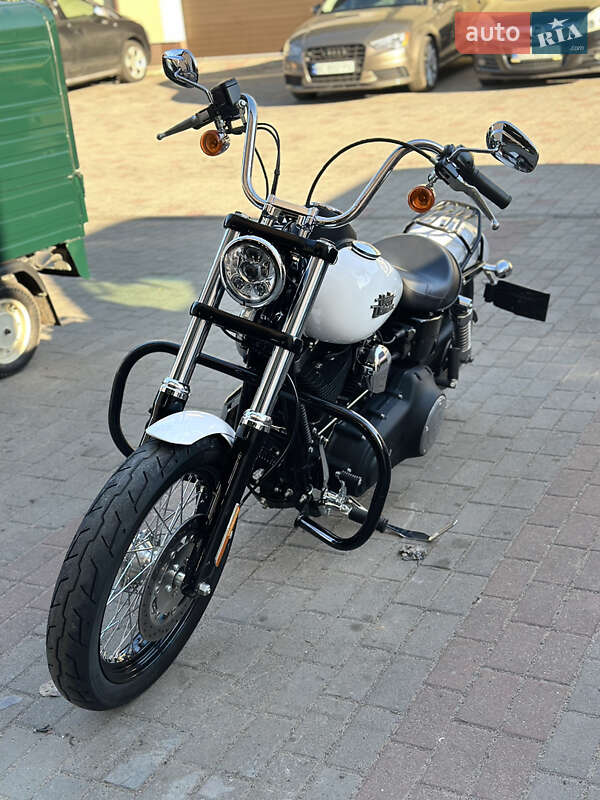 Мотоцикл Круизер Harley-Davidson Dyna 2016 в Львове