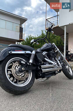 Мотоцикл Чоппер Harley-Davidson Dyna 2009 в 