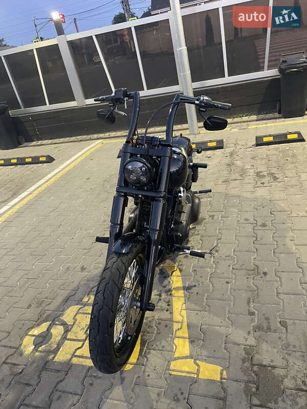 Боббер Harley-Davidson Dyna 2011 в Святопетровское