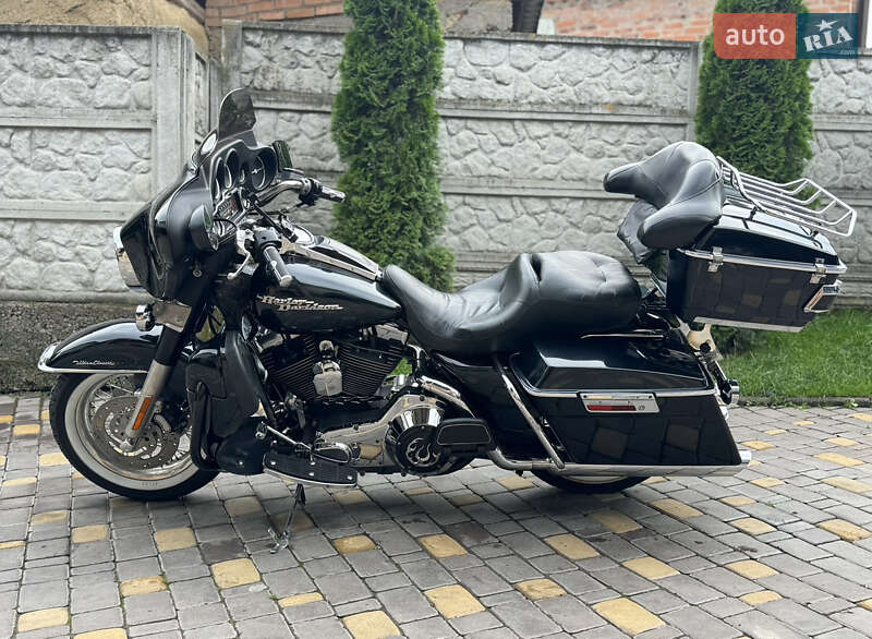 Мотоцикл Круизер Harley-Davidson Electra Glide 2005 в Виннице