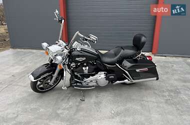 Мотоцикл Туризм Harley-Davidson FLHR 2022 в 