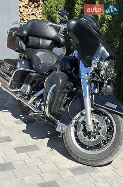 Мотоцикл Круізер Harley-Davidson FLHTC 2004 в 