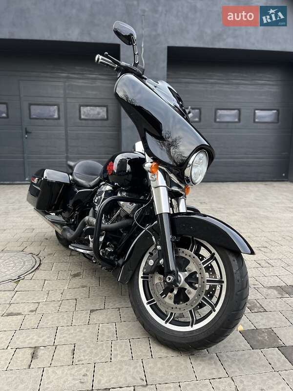 Harley-Davidson FLHTCU Ultra Classic Electra Glide 2017