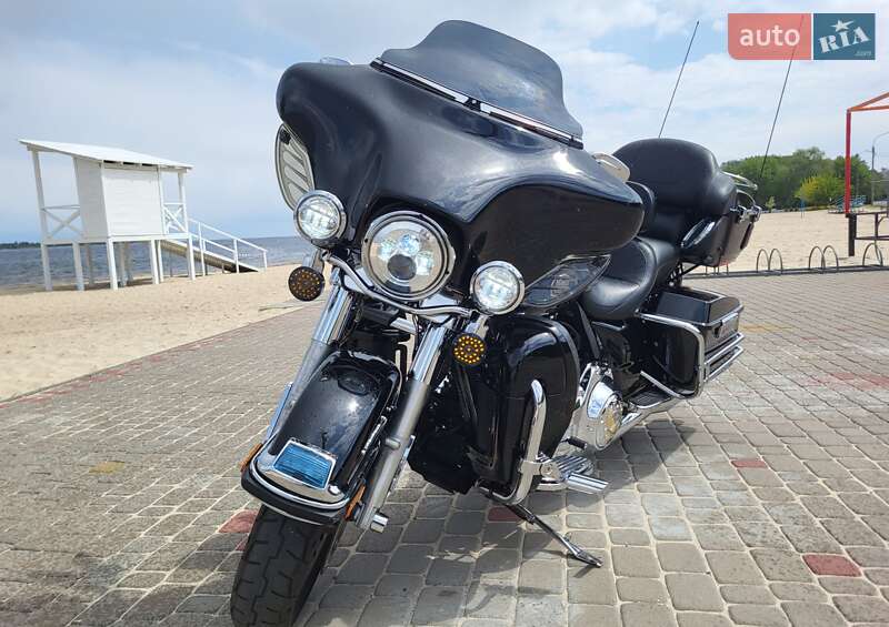 Мотоцикл Круізер Harley-Davidson FLHTCU Ultra Classic Electra Glide 2010 в Черкасах фото 2 Мотоцикл Круізер Harley-Davidson FLHTCU Ultra Classic Electra Glide 2010 в Черкасах