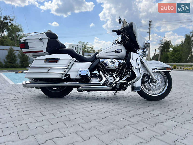 Мотоцикл Круізер Harley-Davidson FLHTCU Ultra Classic Electra Glide 2012 в Вінниці