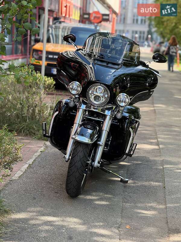 Мотоцикл Круизер Harley-Davidson FLHTCU Ultra Classic Electra Glide 2018 в Киеве