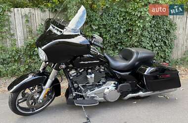 Мотоцикл Туризм Harley-Davidson FLHTCU Ultra Classic Electra Glide 2017 в  фото 5 Мотоцикл Туризм Harley-Davidson FLHTCU Ultra Classic Electra Glide 2017 в