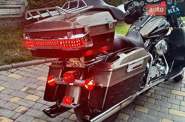 Мотоцикл Круізер Harley-Davidson FLHTCUI 2004 в 