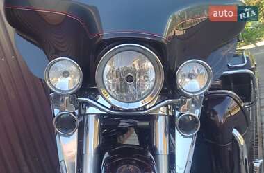 Мотоцикл Туризм Harley-Davidson FLHTCUI 2006 в 
