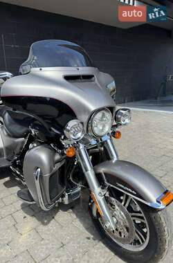 Трайк Harley-Davidson FLHTCUTG 2016 в 