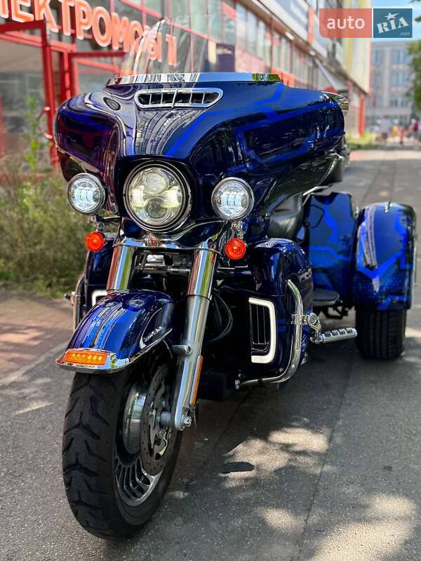 Трайк Harley-Davidson FLHTCUTG 2017 в Києві