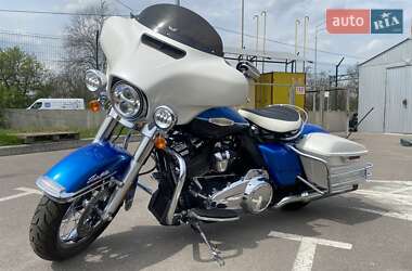 Мотоцикл Туризм Harley-Davidson FLHTK Electra Glide Ultra Limited 2019 в 