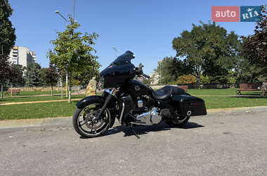 Мотоцикл Чоппер Harley-Davidson FLHX Street Glide 2014 в 