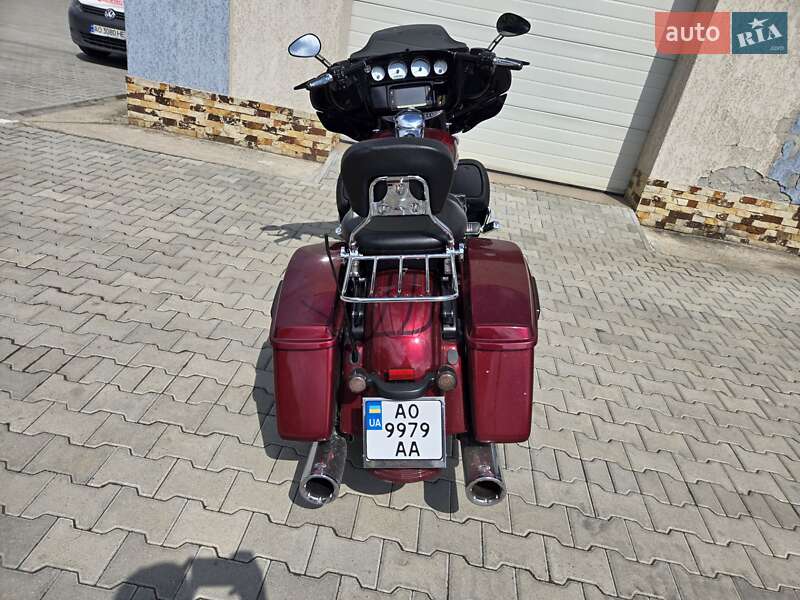 Мотоцикл Круізер Harley-Davidson FLHXS 2014 в Ужгороді