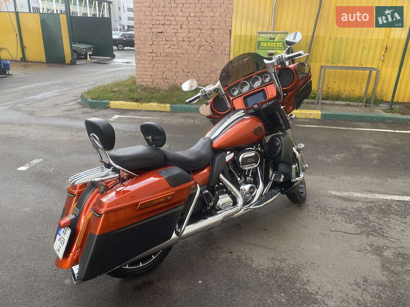 Мотоцикл Круизер Harley-Davidson FLHXSE 2018 в Киеве