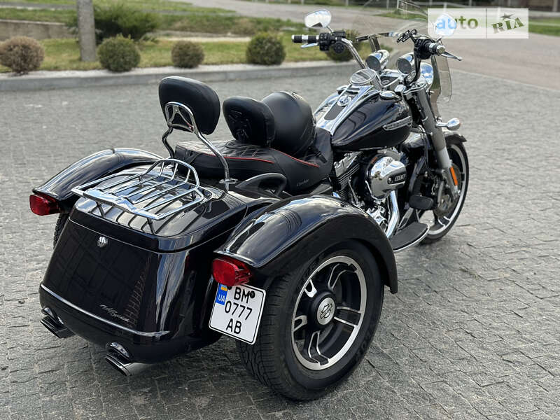 Мотоцикл Туризм Harley-Davidson FLRT 2016 в Сумах