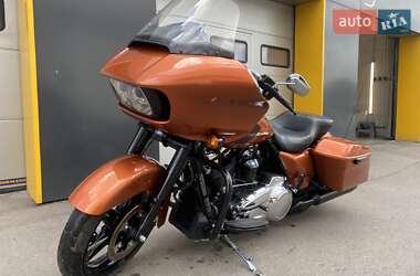 Мотоцикл Туризм Harley-Davidson FLTRX Road Glide 2019 в 
